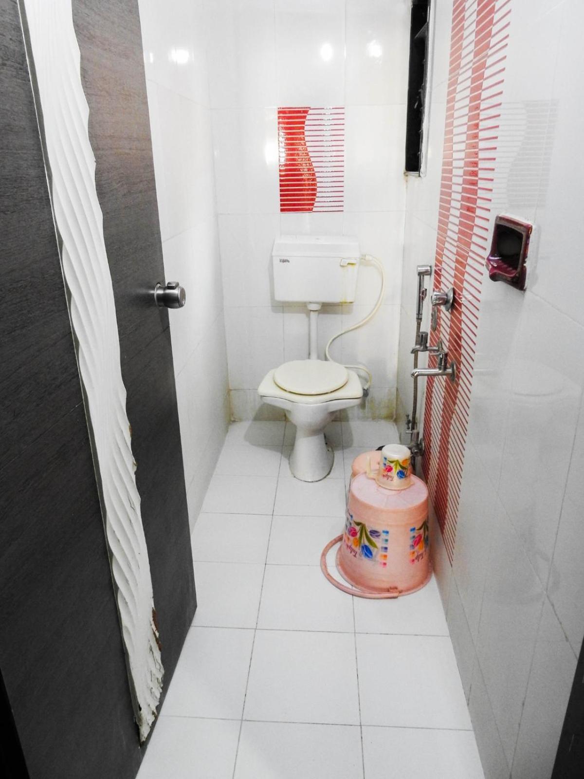 Hotel Shri Sai Darshan شيردي المظهر الخارجي الصورة